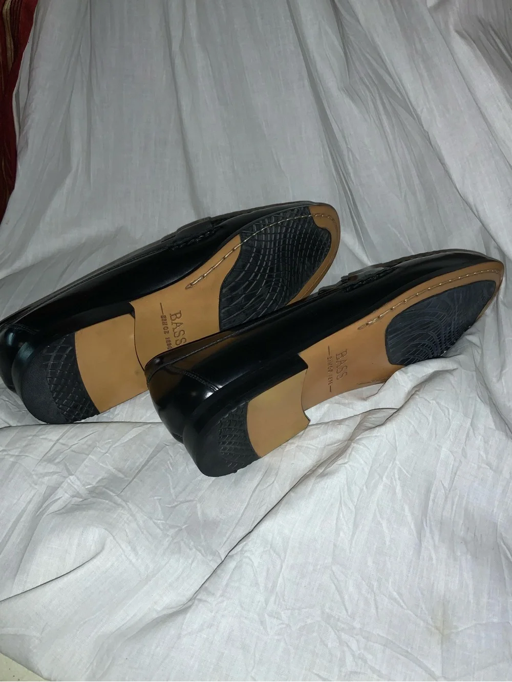 New G.H. Bass & co Clark tassel leather loafers. Never worn without box. Sz. 10M